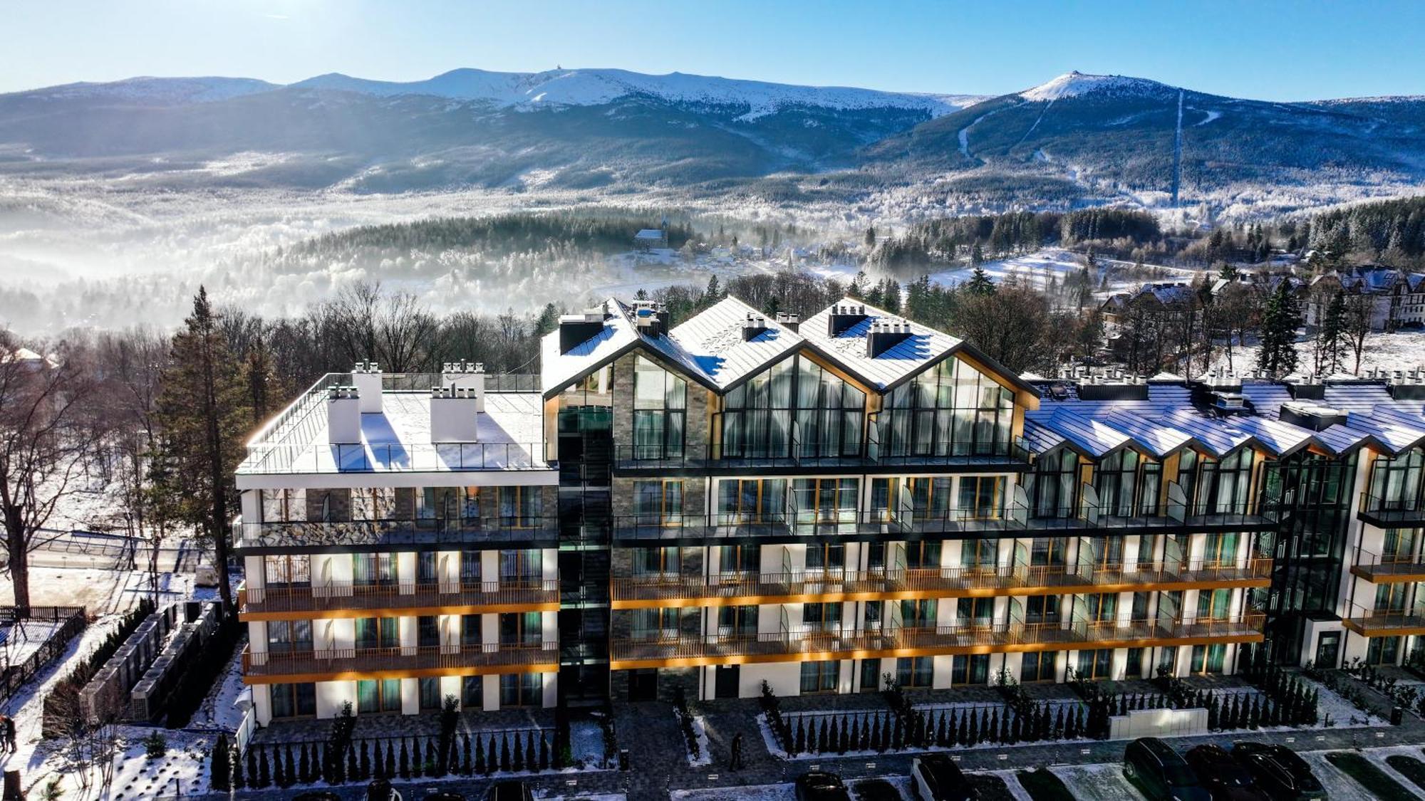 Zloty Horyzont Hotel & Resort 스클라르스카포렘바 외부 사진