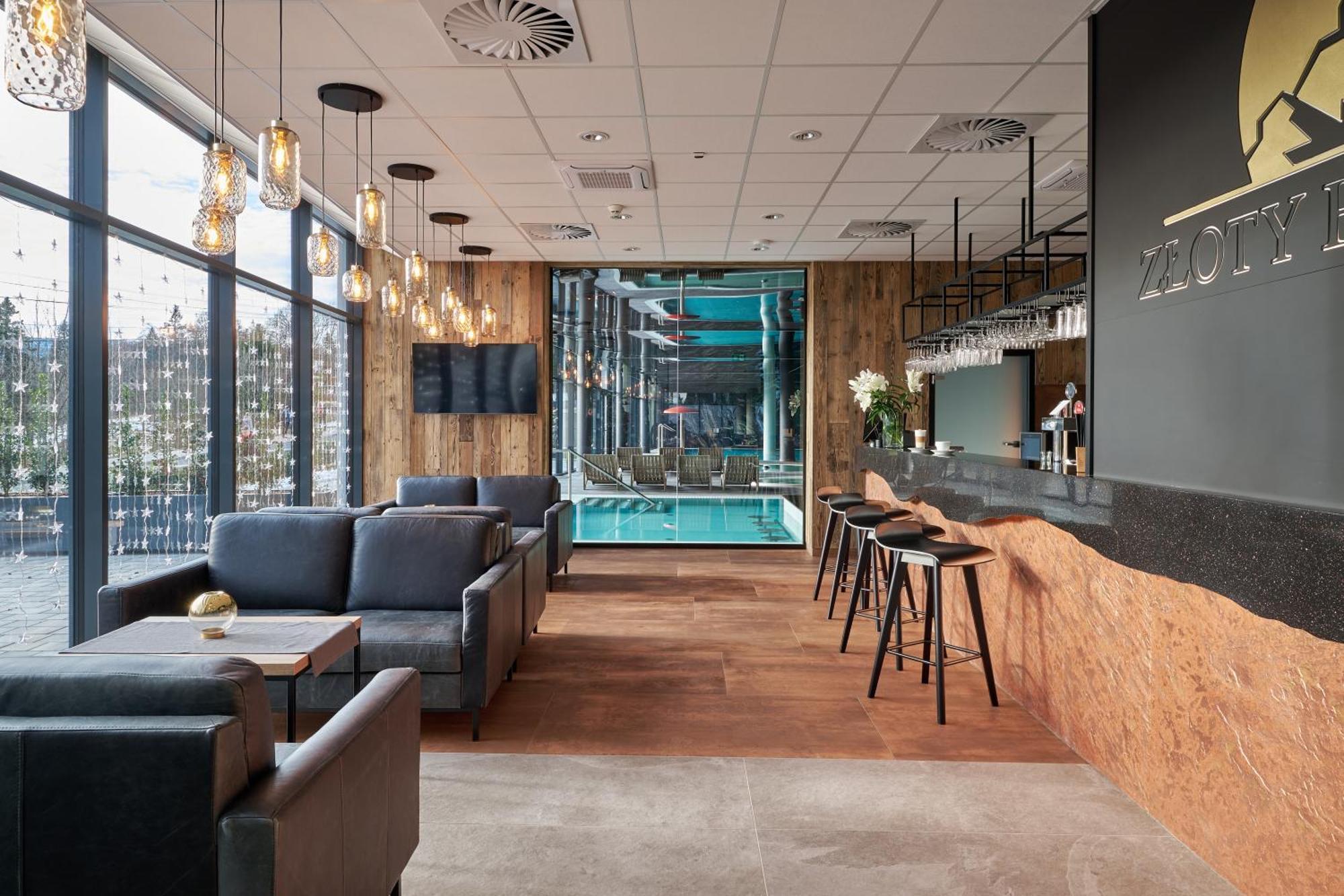 Zloty Horyzont Hotel & Resort 스클라르스카포렘바 외부 사진