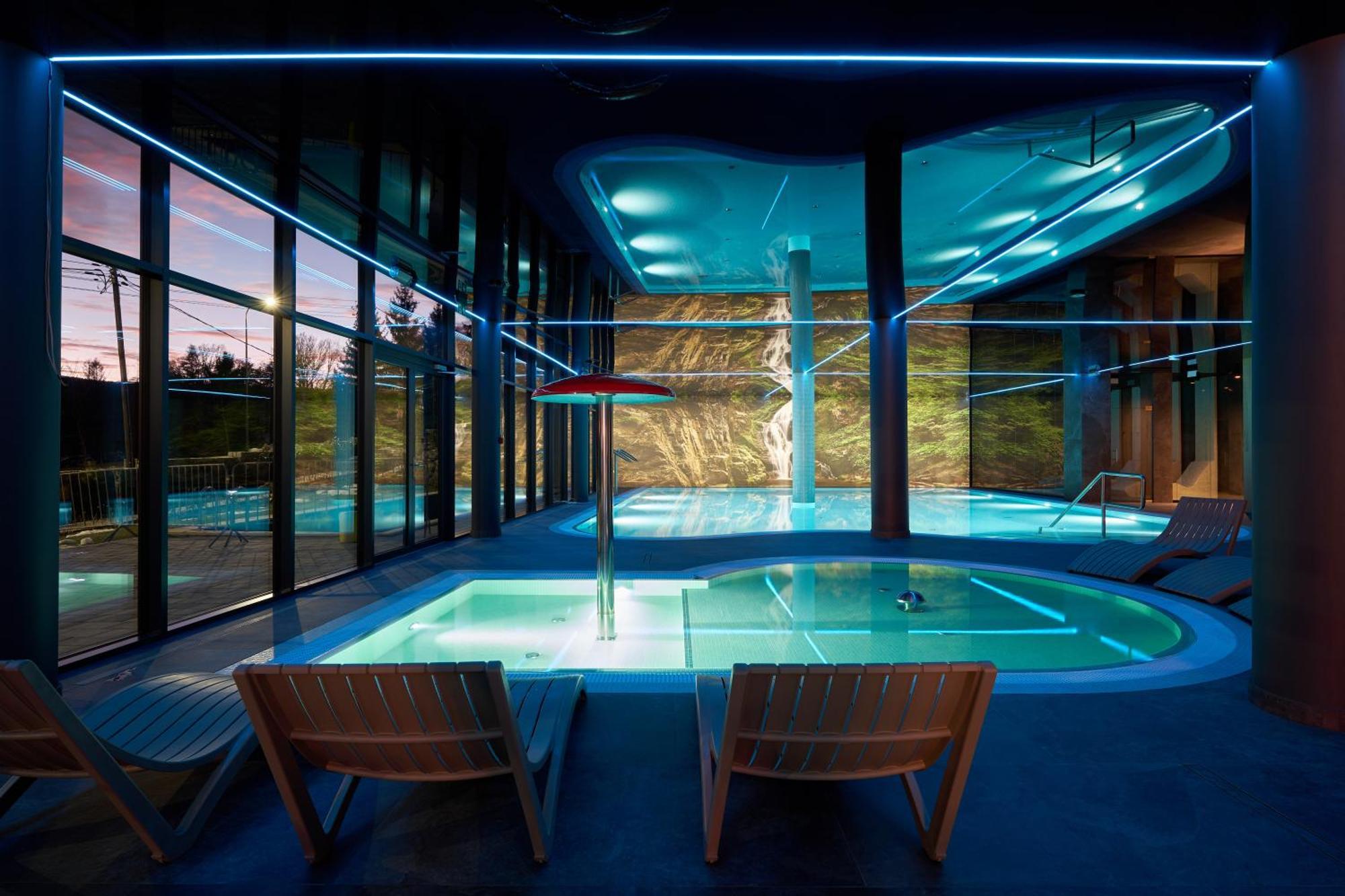 Zloty Horyzont Hotel & Resort 스클라르스카포렘바 외부 사진