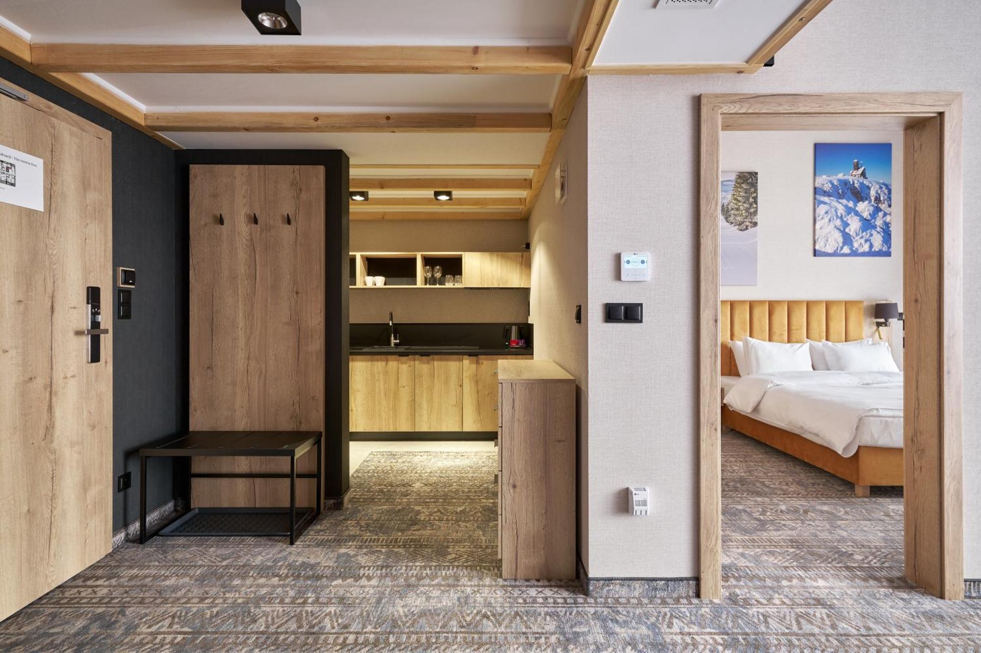 Zloty Horyzont Hotel & Resort 스클라르스카포렘바 외부 사진
