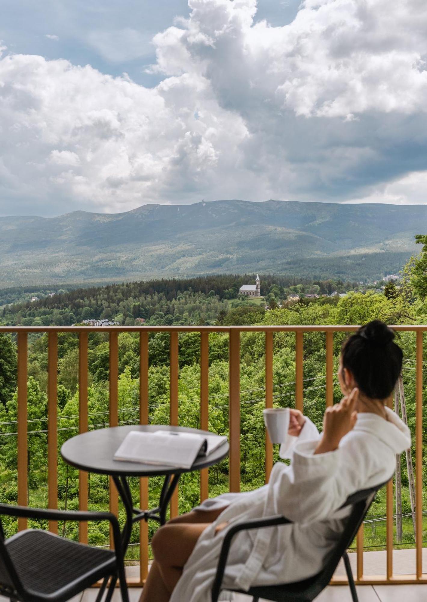 Zloty Horyzont Hotel & Resort 스클라르스카포렘바 외부 사진